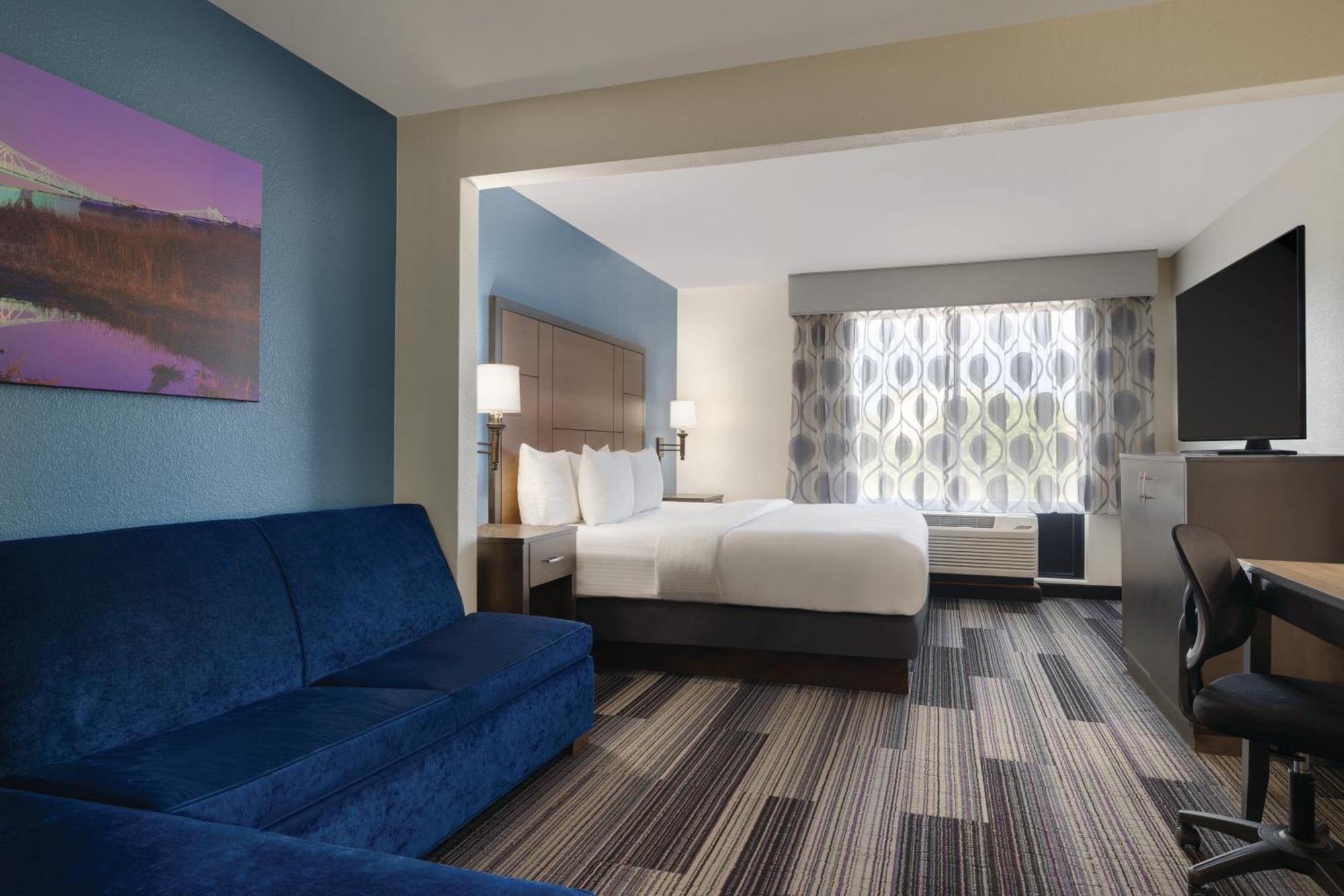 La Quinta By Wyndham Springfield Airport Plaza Hotel Bagian luar foto