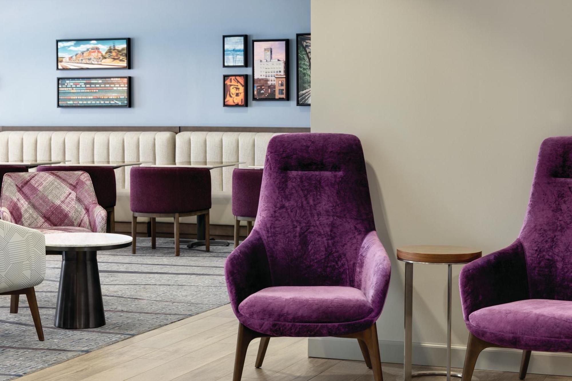 La Quinta By Wyndham Springfield Airport Plaza Hotel Bagian luar foto